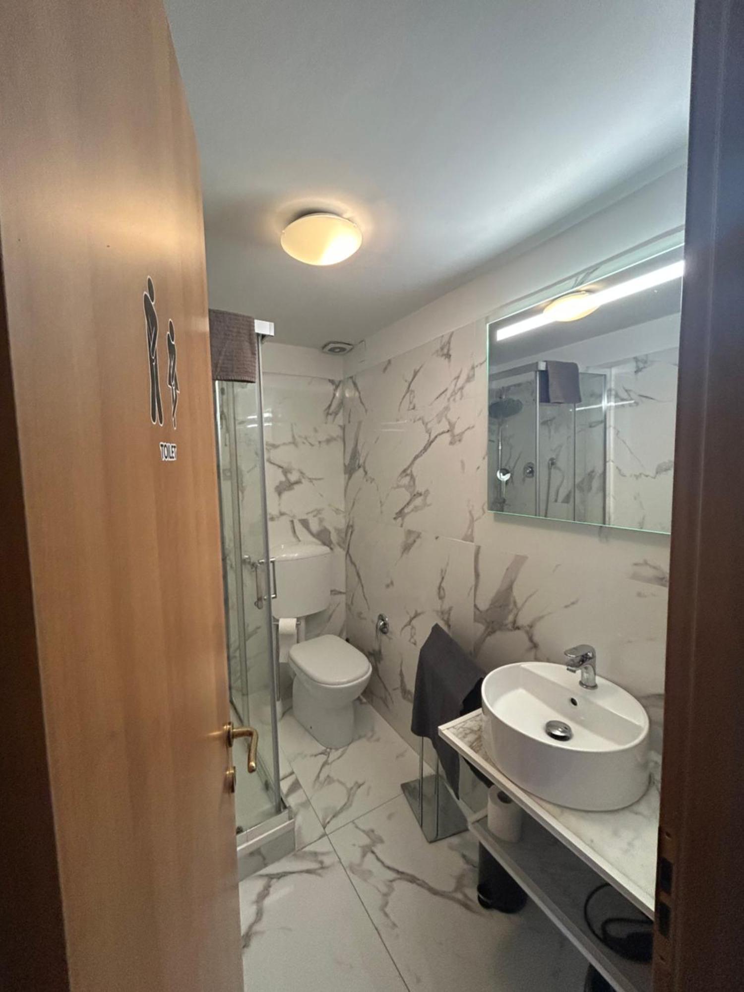 Appartamento Confortevole Génova Exterior foto